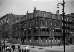 Street Corner Prints: Sulzer Home, N.Y. between c1910 and c1915. Creator: Bain News Service