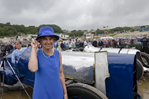 Sunbeam 350 hp with Bluebird fan Claire Meadows, Pendine Sands 2015. Creator: Unknown Sunbeam 350 hp with Bluebird fan Claire Meadows, Pendine Sands 2015. Creator: Unknown