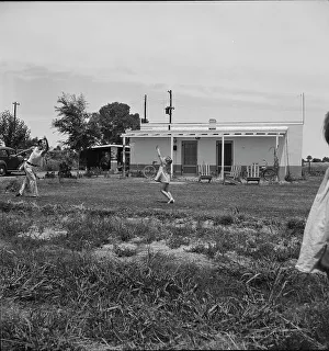 Bungalow Prints: Sunday morning on the Baxter part-time farms project