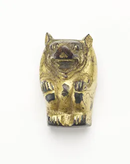 Support in the form of a bear, Han dynasty, 206 BCE-220 CE. Creator: Unknown
