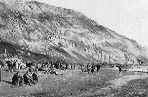 Albania Prints: Sur la Cote Albanaise, a Saint-Jean-De-Medua; troupes serbes sur la plage