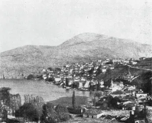 Military Campaign Prints: Sur le front des balkans. -- Deux villes d'ou les troupes allies ont chasse les Bulgares