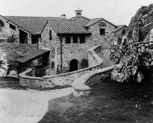 Surprise Valley Farm, Arthur Curtiss James property, Beacon Hill Road, Newport, Rhode Island, 1917 Creator: Frances Benjamin Johnston. Surprise Valley Farm, Arthur Curtiss James property, Beacon Hill Road, Newport, Rhode Island