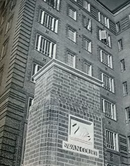 Swan Court, Chelsea, 1932