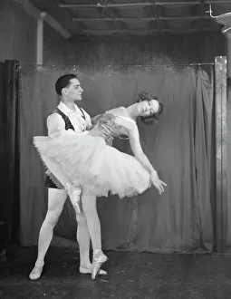 Ballet Skirt Prints: Swiskaya, Countess, and male dance partner, between 1917 and 1929. Creator: Arnold Genthe