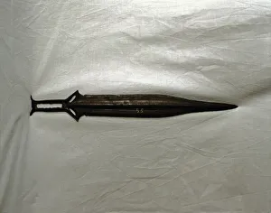 Images Dated 17th July 2012: Sword of three parts barb, carps tongue shaped blade, from Palma del Rio (Cordoba)