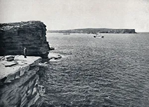 Sydney Swain Prints: Sydney Heads, at the Gap at Watsons Bay, c1900. Creator: Unknown