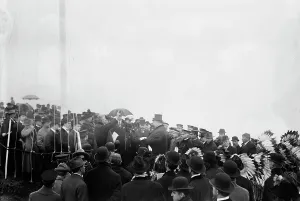 Taft William Howard Prints: Taft at Indian Monument Dedication, 1913. Creator: Bain News Service