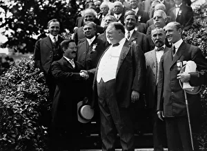 Committee Prints: Taft and Notification Comm. at Wh. House, 1912. Creator: Bain News Service