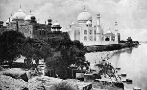 Images Dated 9th August 2007: The Taj Mahal, Agra, 20th century
