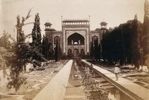 Khurram Prints: The Taj Mahal, Agra, India: entrance gate, c1900. Creator: Unknown
