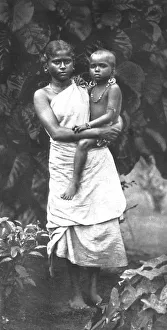 Tamil Prints: Tamulenfrau, die ihr Kind in der ublichen Weise af der Hufte tragt, 1926