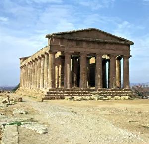 Doric Prints: The temple of Concord on Sicily, 5th century