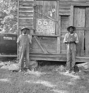 Chatham County North Carolina United States Gallery: Two tenant farmers, Chatham County, North Carolina, 1939. Creator: Dorothea Lange