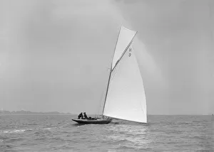 Termagent Prints: Termagent (H9), an early 8 Metre class yacht sails downwind, 1911