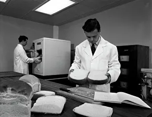 Bakers Gallery: The test bakery at Spillers Foods, Gainsborough, Lincolnshire 1962