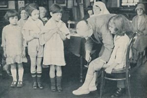 London County Council Collection: Testing the patella reflex for indication of nervous disease, c1935