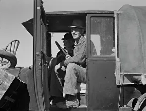 Americans Prints: Texas family looking for work in the carrot harvest