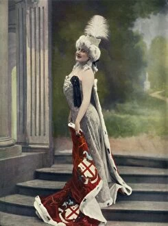 Mischief Gallery: Theatre Des Varietes. - Paris Aux Varietes - La Commere. - Mlle. Saulier, 1904