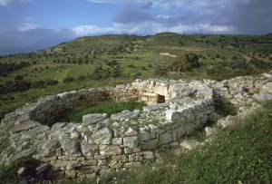 Megalithic Prints: Tholos tomb on Crete, 21st century BC