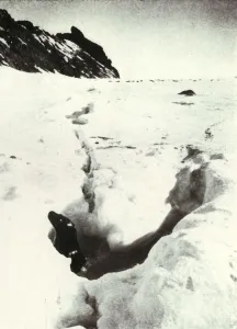 The Tide-Crack at Razorback Island, 1911, (1913). Artist: Herbert Ponting