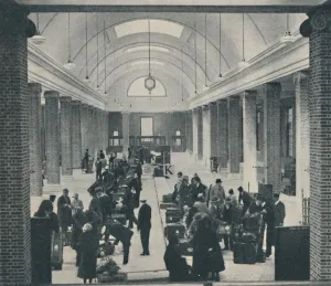 Tilbury passenger baggage examined in a spacious new building, 1937