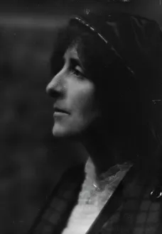 Todd Prints: Todd, Helen, portrait photograph, 1913. Creator: Arnold Genthe