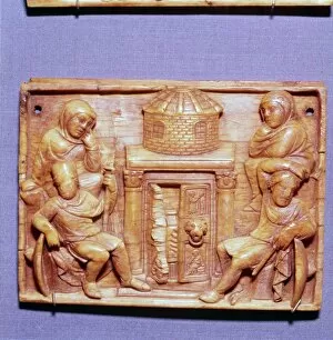 Byzantine Gallery: Tomb of Jesus on Easter Morning, Wood Panel, Byzantine casket, 5th century