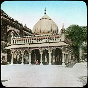 Tomb of Nizamuddin Auliya, Delhi, India, late 19th or early 20th century