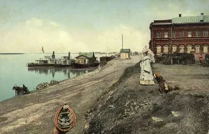 Tom River Prints: Tomsk: Pier on the Tom River, 1904-1917. Creator: Unknown