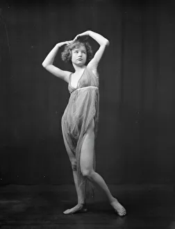 Hands On Head Prints: Tonetti, Miss, 1921 Feb. 14. Creator: Arnold Genthe