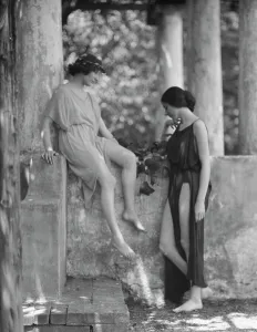 Confidante Prints: Tonetti, Misses, at Sneding's Landing, 1921 June 7. Creator: Arnold Genthe