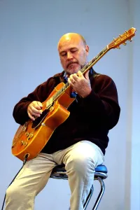 Arranger Gallery: Tony Barnard, Tunbridge Wells, Kent. Artist: Brian O Connor
