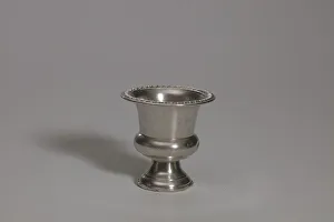 Urns Prints: Toothpick / match holder urn from Lyons Hall, 1930-1950