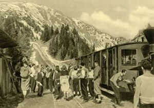 Northern Limestone Alps Gallery: Tourists at Baumgartnerhaus Station on the Schneeberg Railway, Lower Austria, c1935