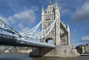 London Landmarks Collection: Tower Bridge, 2011. Creator: Ethel Davies