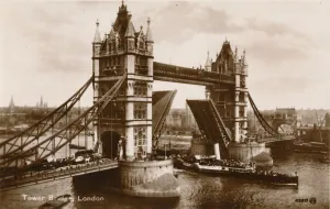 Raised Prints: Tower Bridge, London, c1910
