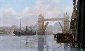 Images Dated 10th September 2009: Tower Bridge, London, c1930s