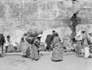 Travel views of Cuba and Guatemala, between 1899 and 1926. Creator: Arnold Genthe