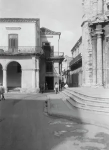 Travel views of Cuba and Guatemala, between 1899 and 1926. Creator: Arnold Genthe