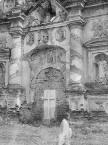Derelict Prints: Travel views of Cuba and Guatemala, between 1899 and 1926. Creator: Arnold Genthe