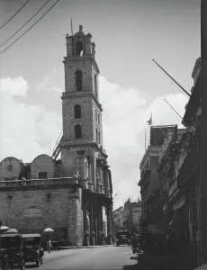 Travel views of Cuba and Guatemala, between 1899 and 1926. Creator: Arnold Genthe