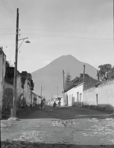 Vanishing Point Prints: Travel views of Cuba and Guatemala, between 1899 and 1926. Creator: Arnold Genthe