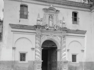 Travel views of Cuba and Guatemala, between 1899 and 1926. Creator: Arnold Genthe