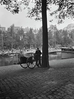 Barrow Prints: Travel views of Europe, between 1904 and 1938. Creator: Arnold Genthe