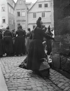 Headdresses Prints: Travel views of Europe, between 1904 and 1938. Creator: Arnold Genthe