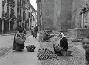 Potatoes Prints: Travel views of Europe, between 1904 and 1938. Creator: Arnold Genthe