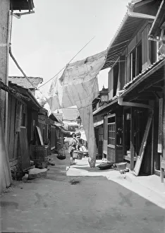 Streets Prints: Travel views of Japan and Korea, 1908. Creator: Arnold Genthe