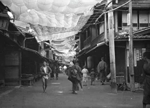 Streets Prints: Travel views of Japan and Korea, 1908. Creator: Arnold Genthe