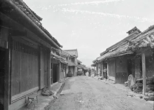 Streets Prints: Travel views of Japan and Korea, 1908. Creator: Arnold Genthe
